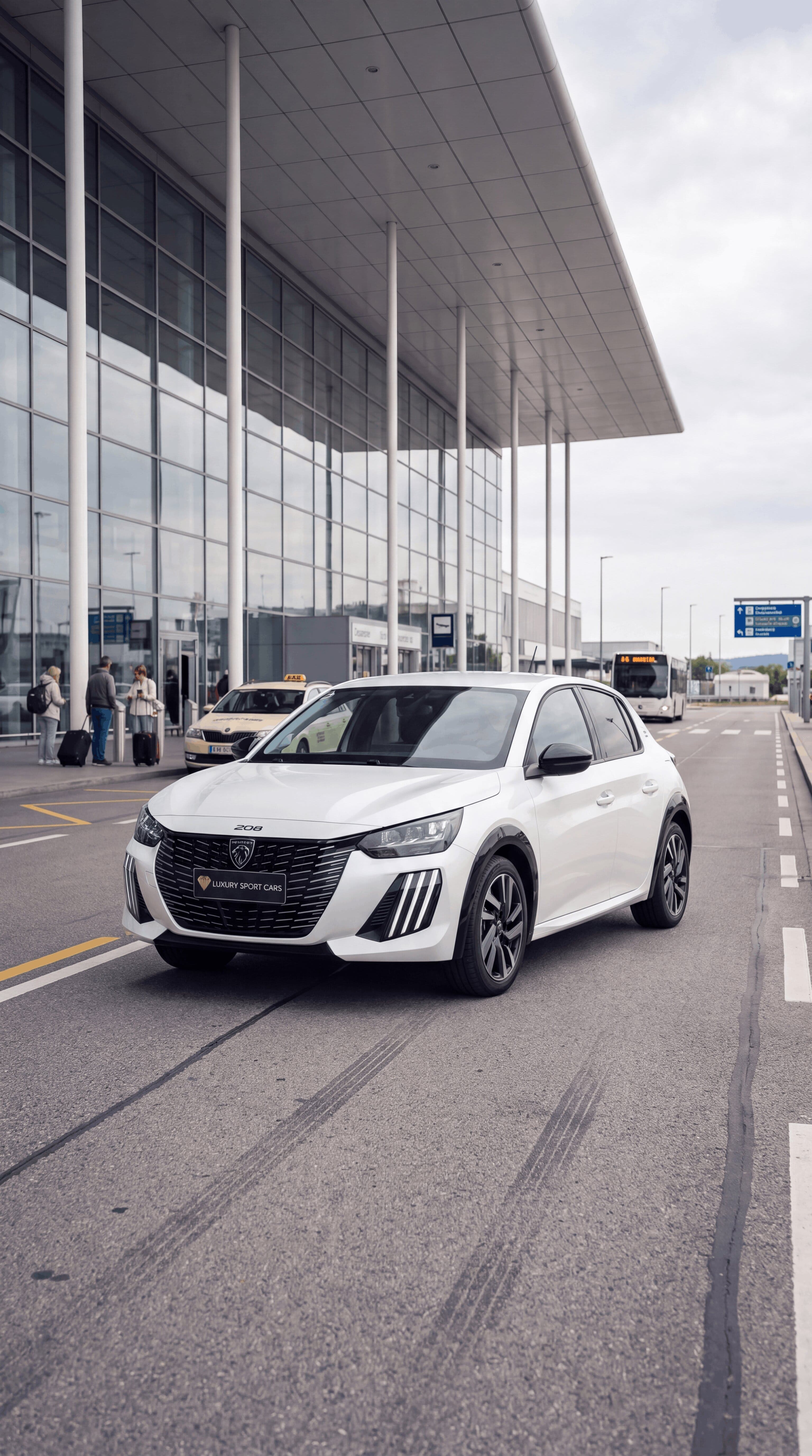 How to Get From Vienna Airport to the City Center: All Your Options